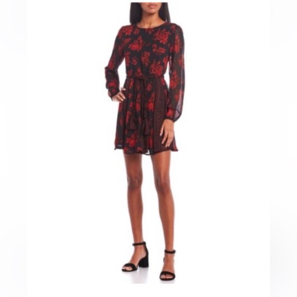City Vibe Dresses & Skirts - City Vibe Women’s Floral mini dress size M long sheer sleeves, elastic waist NWT